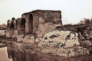 Band-e Kaisar (Shadorvan Bridge) - Shooshtar