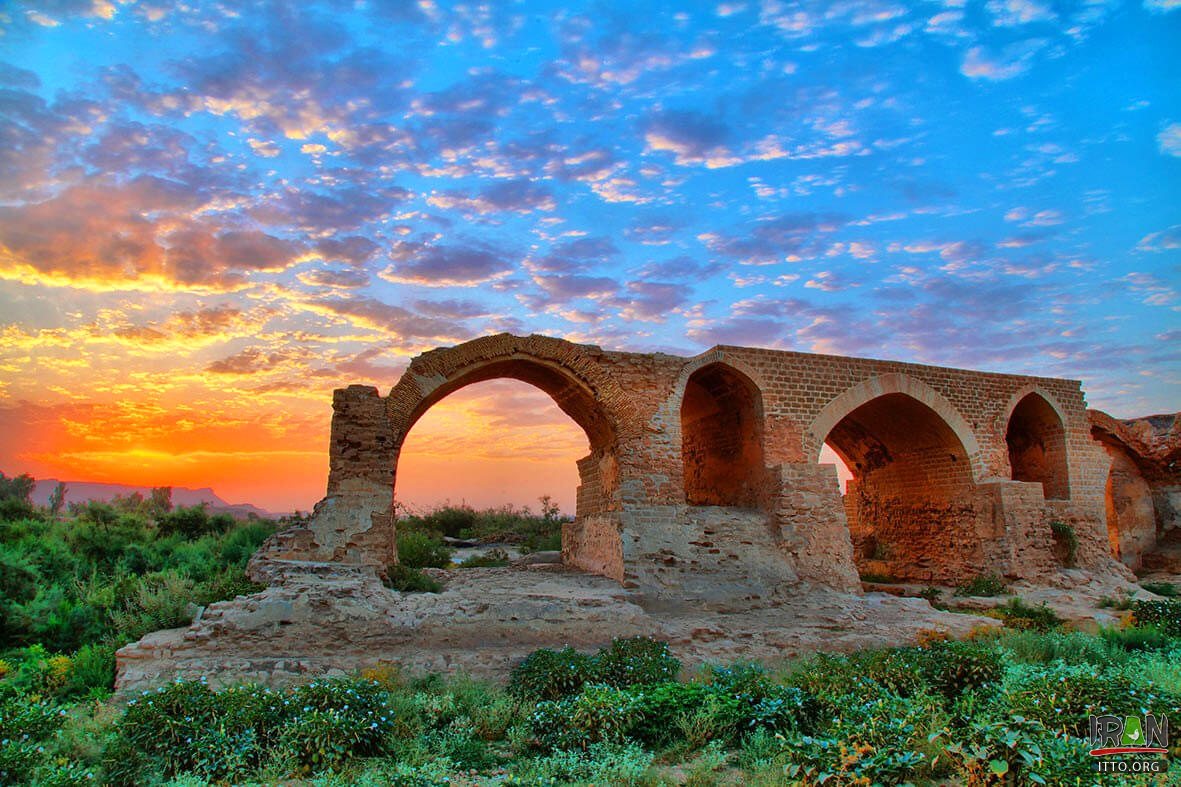 Bridge of Valerian,Pol-e Kaisar (Caesar's bridge),Shadirwan Bridge,پل شادروان شوشتر,بندقیصر,بندشوشتر,بند شوشتر,بندکیسر,بند قیصر,bande gheisar,band gheisar,band shadorvan,band shadorwan,khuzestan province,khuzistan province,استان خوزستان
