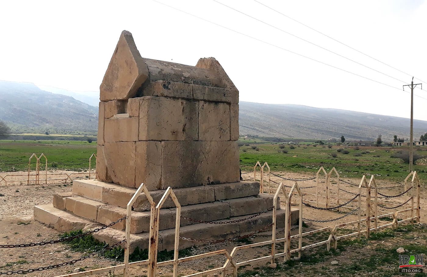 Gur-e Dokhtar,Goore Dokhtar,Gur Dokhtar,گوردختر,گور دختر,gourdokhtar,gordokhtar,goor dokhtar,برازجان بوشهر,borazjan,borazjun,burazjan,boshehr,boushehr,booshehr,korosh,kourosh,koorosh,کورش,ماندانا,mandana,مادر کوروش,atosa,atusa,atoosa,atousa,آتوسا,اتوسا,Cyrus the Great,کورش کبیر,کوروش کبیر,مقبره گوردختر,boshehr