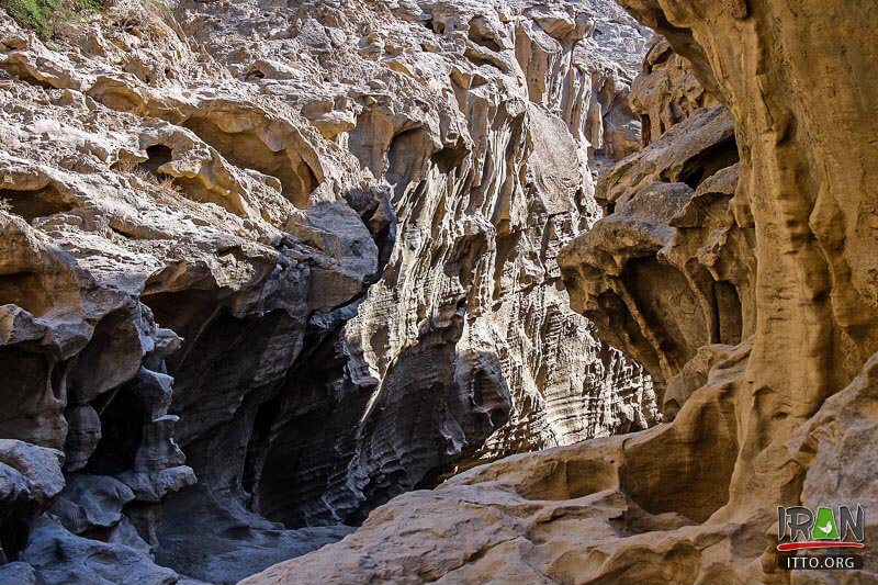 Chaah Kooh Canyon,Chah-kooh gorge,Chaahkooh Valley,Chahkooh canyon Qeshm,Tangeh Chaah-Kooh,جزیره قشم,خلیج فارس,چاه کوه,دره چاه کوه,تنگه چاه کوه,tangeye chahkuh,chahkoh,chahkouh,chaahkooh,chaahkuh,darreh chahkooh,gheshm,qeshm island,persian gulf,hormozgan,hurmozgan,hormozgaan