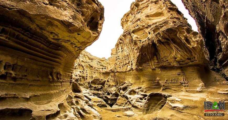 Chaah Kooh Canyon,Chah-kooh gorge,Chaahkooh Valley,Chahkooh canyon Qeshm,Tangeh Chaah-Kooh,جزیره قشم,خلیج فارس,چاه کوه,دره چاه کوه,تنگه چاه کوه,tangeye chahkuh,chahkoh,chahkouh,chaahkooh,chaahkuh,darreh chahkooh,gheshm,qeshm island,persian gulf,hormozgan,hurmozgan,hormozgaan