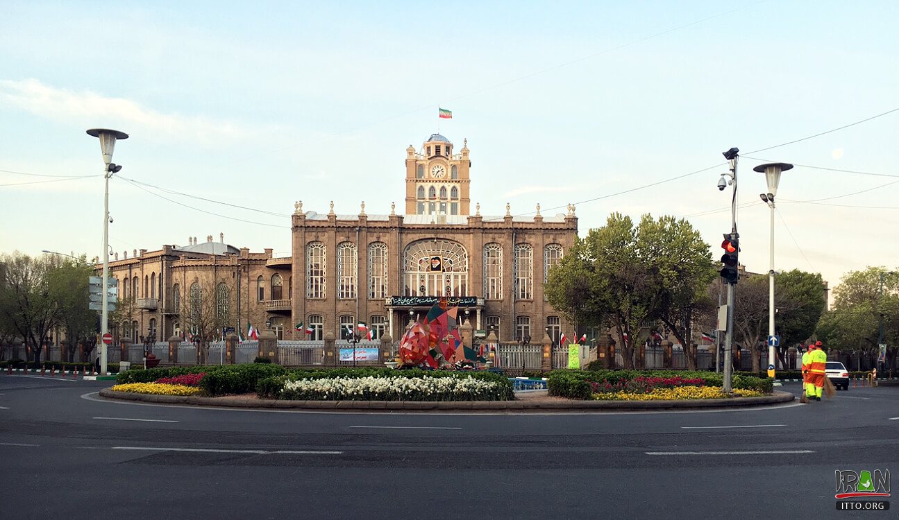 Sa'at Tower,Meydan-e Sa'at,Kakh-e Shahrdari-e Tabriz,municipality museum of Tabriz,Shahrdari Square,Meydan-e saat tabriz,tabriz Square,میدان شهرداری تبریز,meydane sat tabriz,tabriz Municipality,tabriz Square,میدان ساعت تبریز,عمارت شهرداری تبریز,shahrdari square,موزه شهرداری تبریز