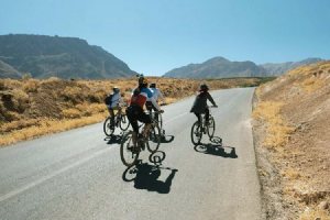 Iran bike tour invites you to take the adventure