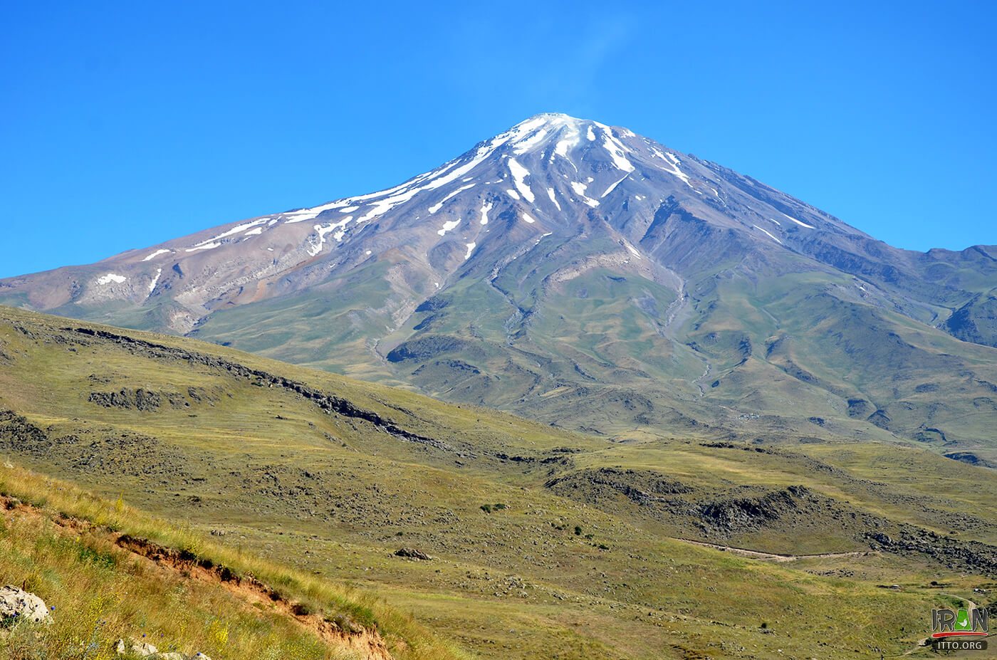 Damavand Summit,Kuh-e Damavand,damavand mountain,kuhedamavand,kuh damavand,koh damavand,kooh damavand,koohe damavand,kouhe damavand,kohe damavand,کوه دماوند,قله دماوند,damavand mountain,damaavand,damaavand summit