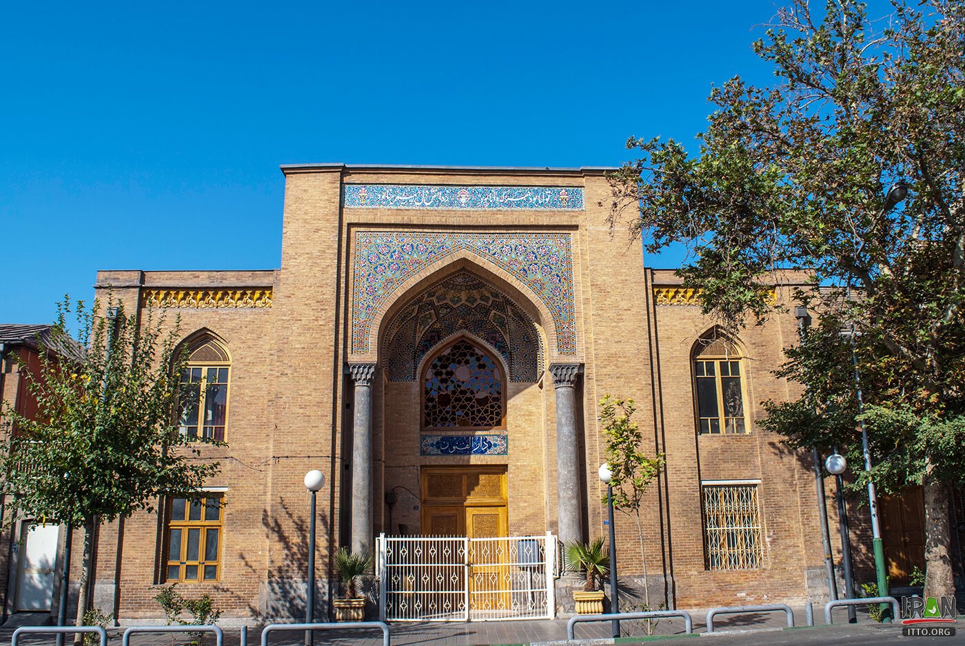 Daar ol Fonoun School,Dar-ul-Funun University,Darol-Fonoon,دارالفنون,امیرکبیر,ناصرالدین شاه قاجار,تهران,ناصرخسرو,dar ol fonon,darolfonon,دار الفنون,دارفنون,darfonon,darolfonun