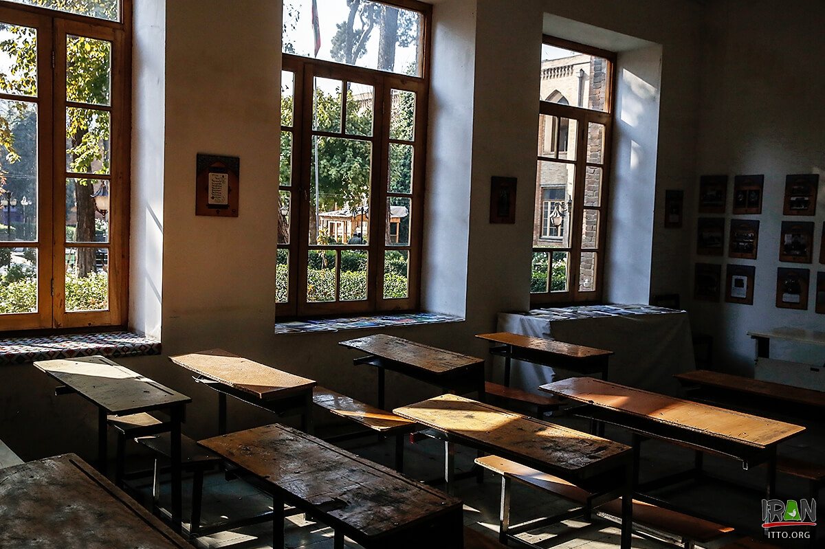Daar ol Fonoun School,Dar-ul-Funun University,Darol-Fonoon,دارالفنون,امیرکبیر,ناصرالدین شاه قاجار,تهران,ناصرخسرو,dar ol fonon,darolfonon,دار الفنون,دارفنون,darfonon,darolfonun