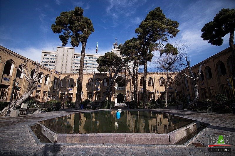Daar ol Fonoun School,Dar-ul-Funun University,Darol-Fonoon,دارالفنون,امیرکبیر,ناصرالدین شاه قاجار,تهران,ناصرخسرو,dar ol fonon,darolfonon,دار الفنون,دارفنون,darfonon,darolfonun