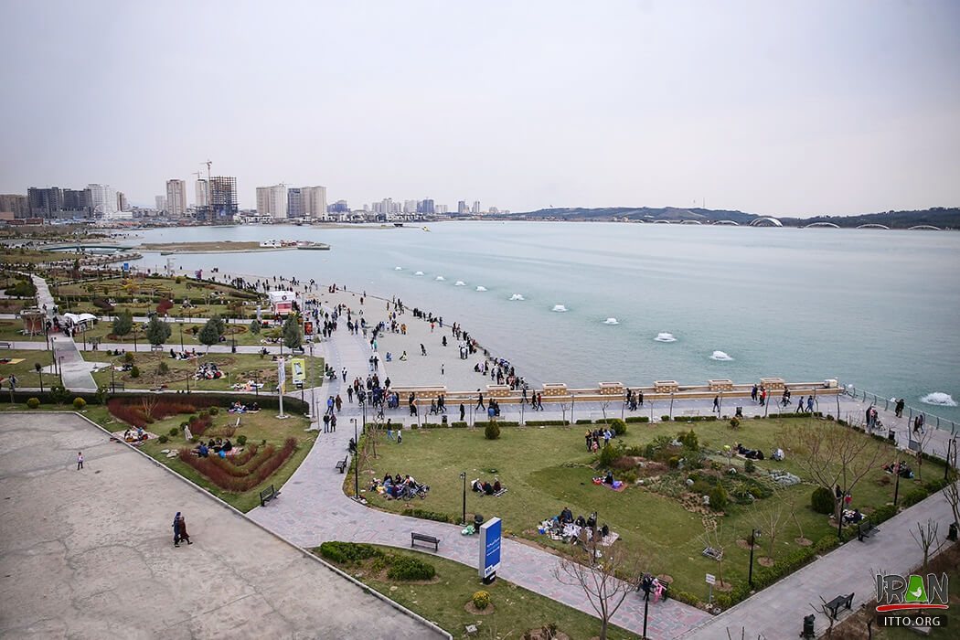 Lake of the Martyrs of the Persian Gulf,Daryache-ye Chitgar,Khalij-e Fars lake,Chitgar artificial lake,دریاچه خلیج فارس تهران,دریاچه چیتگر,دریاچه تهران,tehran lake,tehran chitgar lake,daryache khalij fars,persian gulf lake,daryache chitgar,دریاچه شهدای خلیج فارس