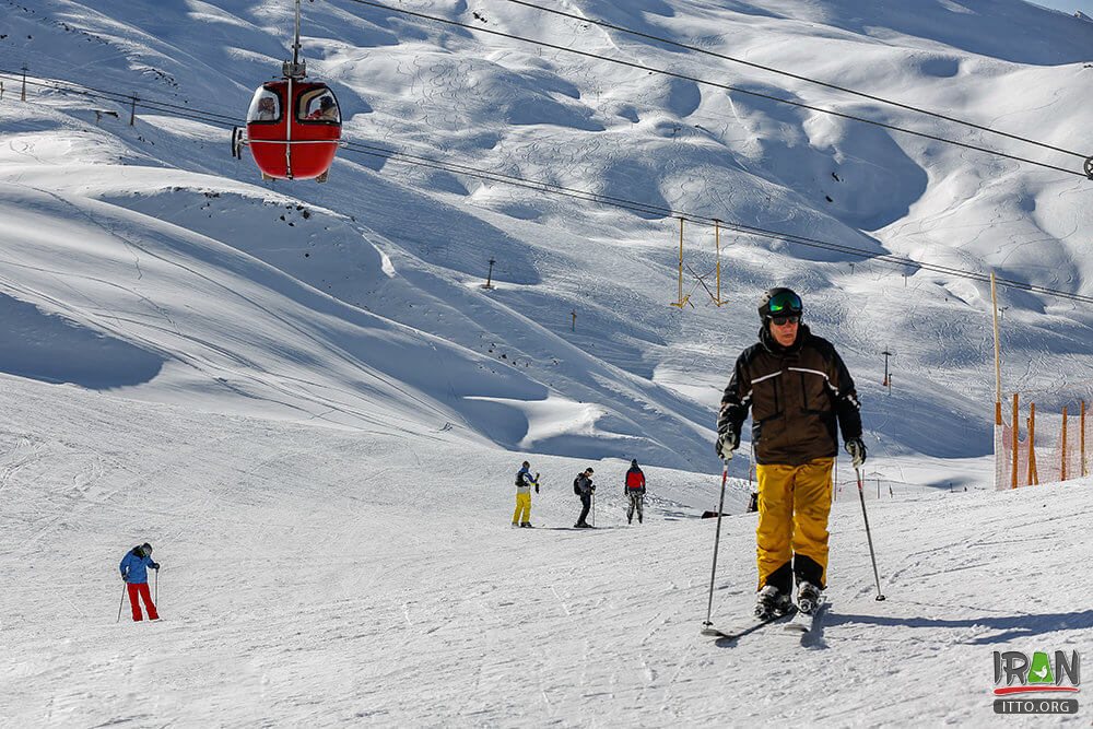 Dizin Ski Slope,Dizin sport complex,pist ski dizin,tehran ski,karaj ski,dizin slope,deezeen,دیزین,iran ski,ski resorts,alborz,alburz,استان البرز,جاده چالوس,chalous road,chaloos road,chalos road,پیست دیزین,iran winter,iran sport,ski complex