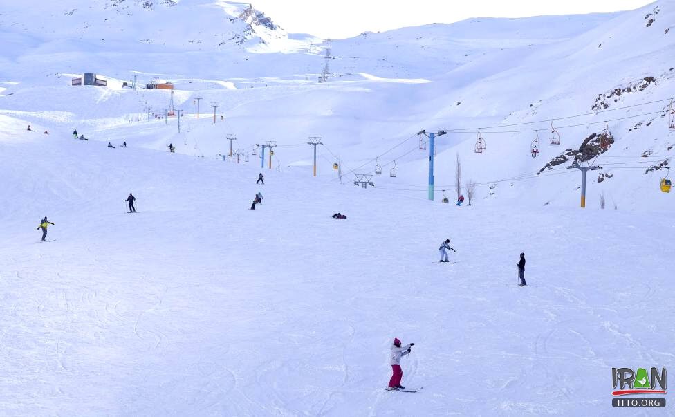 Dizin Ski Slope,Dizin sport complex,pist ski dizin,tehran ski,karaj ski,dizin slope,deezeen,دیزین,iran ski,ski resorts,alborz,alburz,استان البرز,جاده چالوس,chalous road,chaloos road,chalos road,پیست دیزین,iran winter,iran sport,ski complex