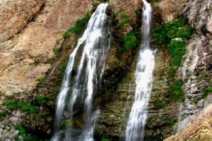 Dogholou Waterfall - Shemiranat Tehran