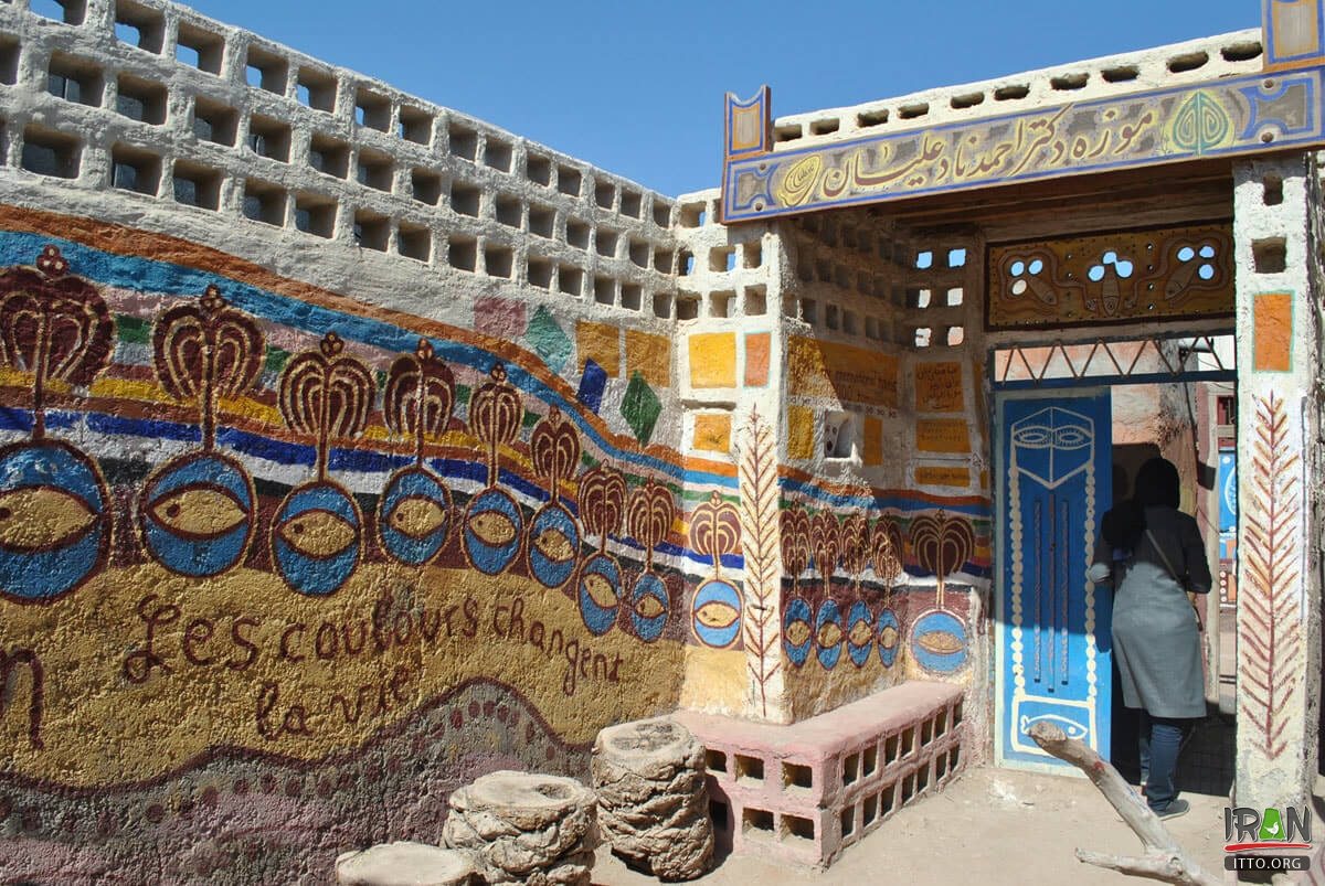 The Museum of Nadalian,The Museum and Gallery of Dr. Ahmad Nadalian,موزه تادعلیان,هرمز,خلیج فارس,هرمزگان,موزه دکتر نادعایان,گالری نادعلیان,گالری ناد علیان,جزیره هرمز,تنگه هرمز,persian gulf,hormozgan,hormuz,hormoz,nadalian gallery,naadalian,naadalian art gallery,dr. nadalian