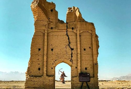 Gate of Farafar in Mehriz