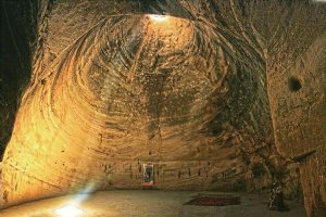 Qadamgah Temple (Ghadamgah cave / mosque) - Azarshahr (East Azerbaijan province)