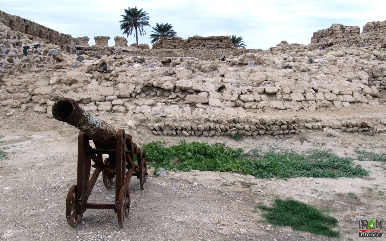 Portugala kastelo,Ghale-ye Porteghaliha,Qeshm Island Portuguese Castle,قلعه پرتقالیها قشم,قلعه پرتغالیها قشم,جزیره قشم,persian gulf,خلیج فارس,hormozgan,hurmozgan,gheshm island,qeshm island,khalij fars,arabian gulf