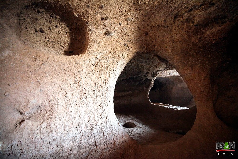 Rocky and buried village of Hile Var,Hileh Var Village,روستای مدفون حیله ور,روستای حیلهور,hilehvar,hilevar,hileh var village