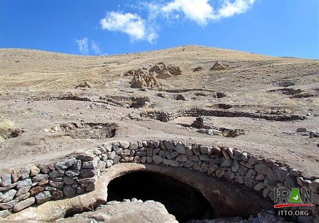 Rocky and buried village of Hile Var,Hileh Var Village,روستای مدفون حیله ور,روستای حیلهور,hilehvar,hilevar,hileh var village