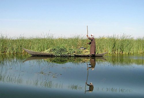 Hirmand River (Helmand) in Zabol