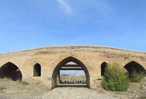 Historical Bridge of Farasfaj in Tuyserkan