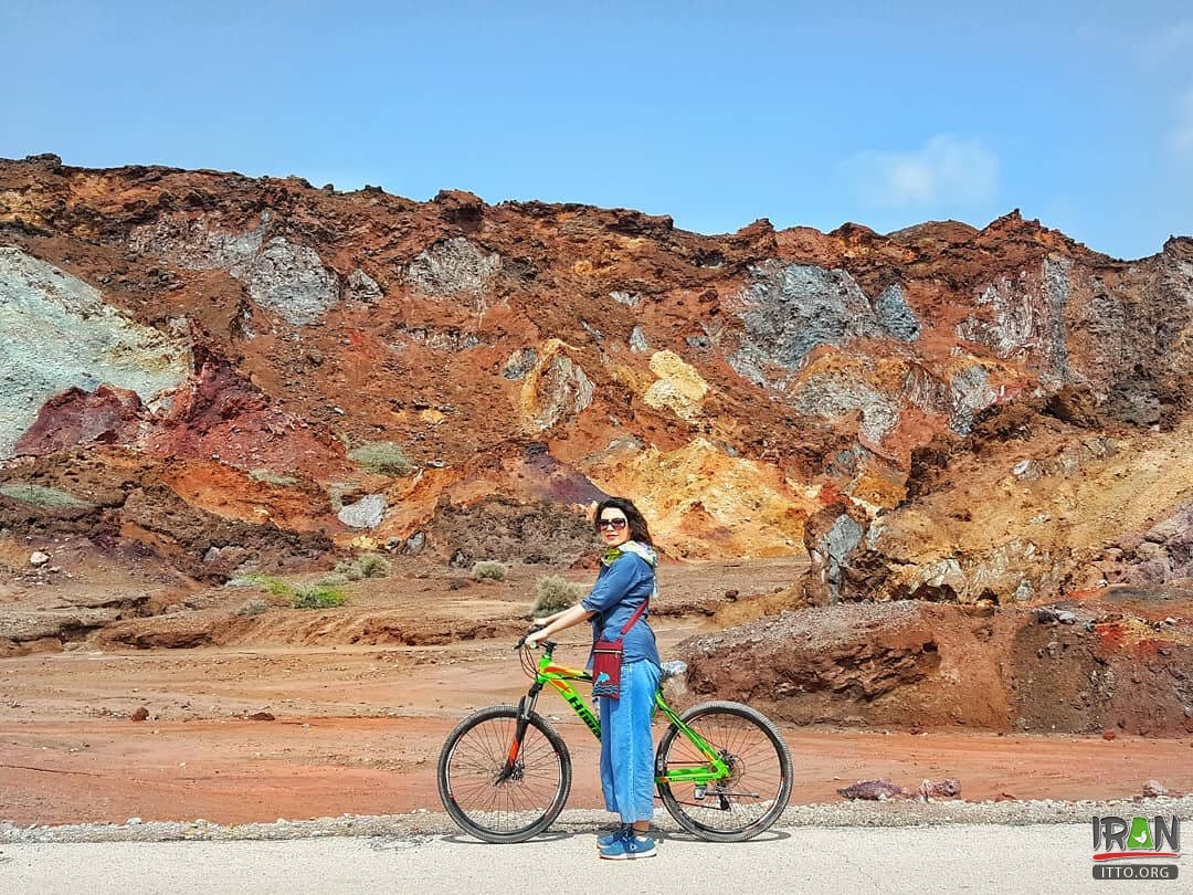 Rainbow Valley,Rainbow Mountain,Rainbow Cave,Darreh Rangin-kaman,دره رنگین کمان,جزیره هرمز,خلیج فارس,هرمزگان,کوه رنگین کمان,غار رنگین کمان,خلیج فارس,khalij fars,persian gulf,rainbow cave,rainbow mountain,hormuz,hormoz island,hormuzgan,hormozgan