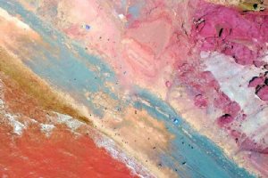 Silver and Red Beach of Hormuz