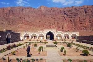 Khajeh Nazar Caravanserai - Jolfa
