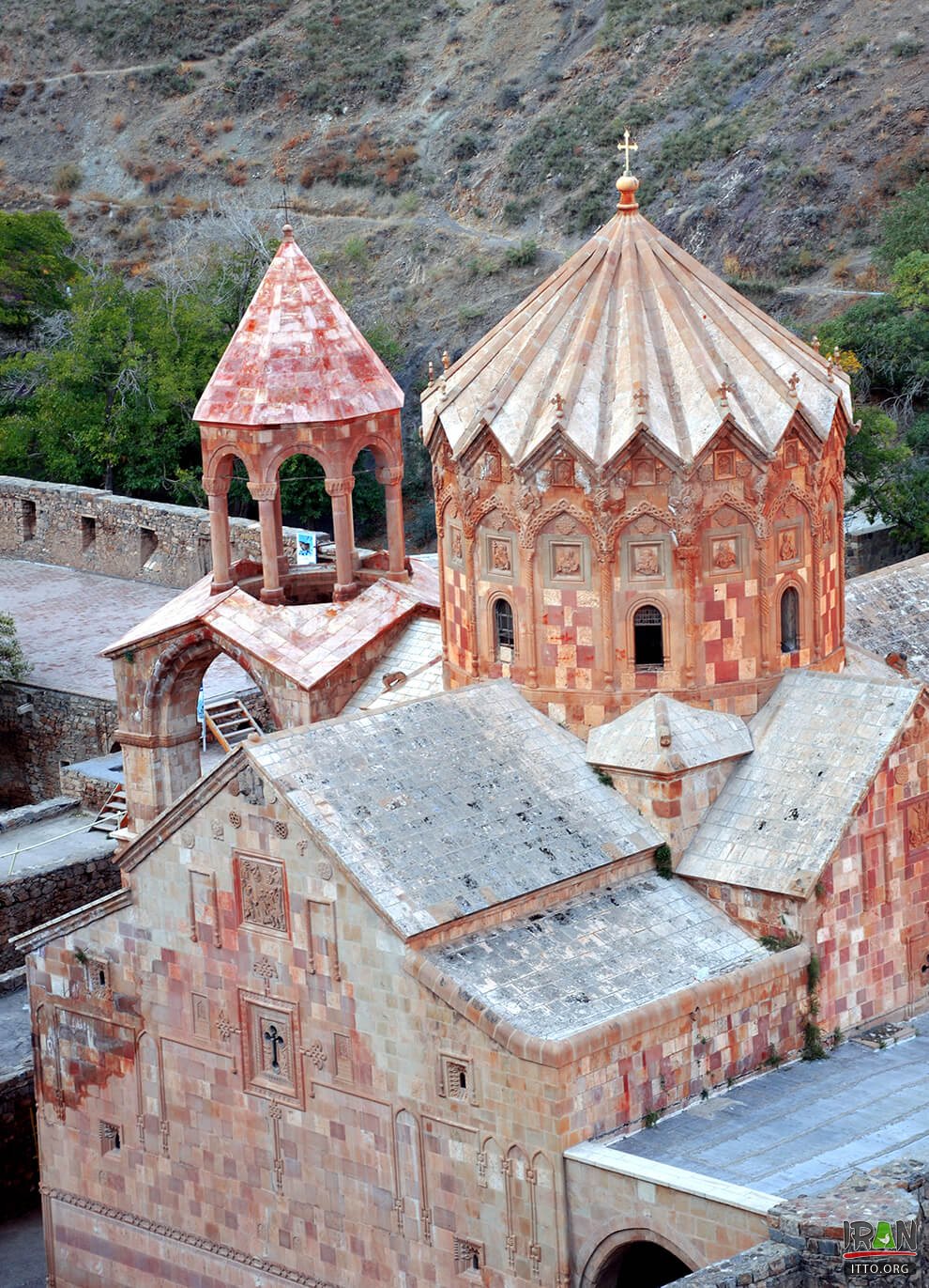 Surb Stepanos Vank,Kelisaa-ye San Estepanus,Maghardavank,کلیسای سن استپانوس,سن استفانوس,saint stepanus,san stepanos,san stepanous,san stepanoos,جلفا,julfa,jolfa,azerbaijan,east azarbaijan,آذربایجان شرقی,saint stepanoos church,saint estepanos church,kelisaye san estepanos,kelisa,sanestepanos,saint estepanoos