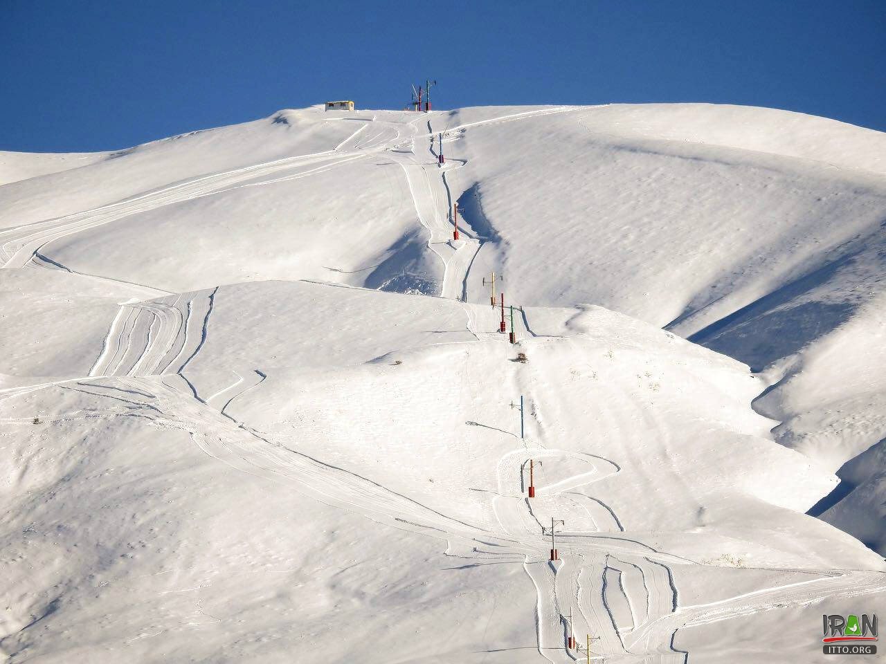Khur Ski Resort,Karaj-Chalus Road,khor village,alborz province,alburz mountain range,استان البرز,پیست اسکی نزدیک تهران,پیست اسکی کرج,iran winter games,sport complex,piste khor,piste ski karaj,karaj ski resort,khur ski resort,iran ski resorts,ski resorts in iran,ski resort near tehran,ski resort near karaj-alborz province,alburz province