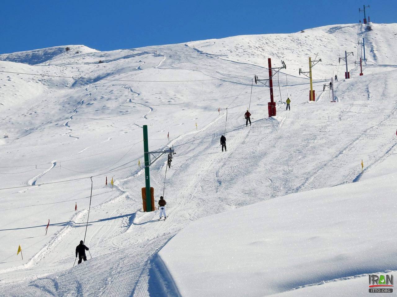 Khur Ski Resort,Karaj-Chalus Road,khor village,alborz province,alburz mountain range,استان البرز,پیست اسکی نزدیک تهران,پیست اسکی کرج,iran winter games,sport complex,piste khor,piste ski karaj,karaj ski resort,khur ski resort,iran ski resorts,ski resorts in iran,ski resort near tehran,ski resort near karaj-alborz province,alburz province
