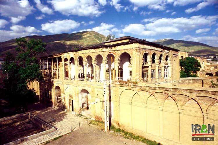 Khosrow Abad Edifice,Emarate Khosroabad,خسرواباد سنندج,عمارت خسروآباد,عمارت خسرو آباد,شبلی,خسروخان اردلان,باغ خسروآباد,فتحعلی شاه قاجار,sanandej,sanandaj,kurdistan province,استان کردستان,والیان اردلان,