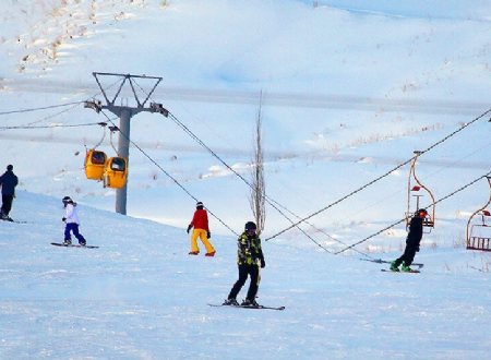 Chelgard Ski Resort (Kuhrang) near Shahrekord