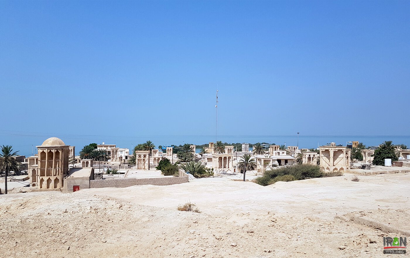 Bandar e Laft,Bandar Laaft,Yaft,Laft-e Now,Laft Port,بندرلافت قشم,خلیج فارس,جزیره قشم,روستای قشم,روستای لافت