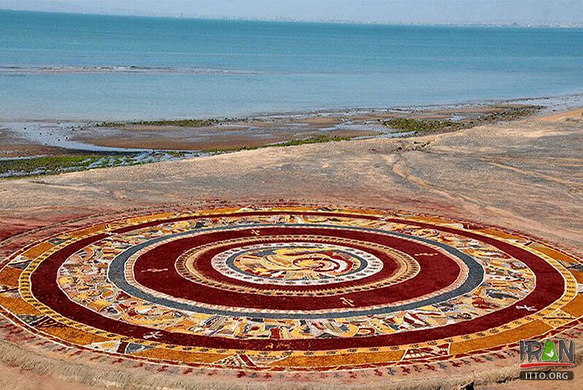 Hormoz Sand Carpets,فرش ماسه ای هرمز,فرش خاکی جزیره هرمز,بزرگترین فرش ماسه ای جهان,خلیج فارس,هرمزگان,جزیره هرمز,تنگه هرمز,hormuz island,hormoz island,persian gulf,hormozgan,hormuzgan