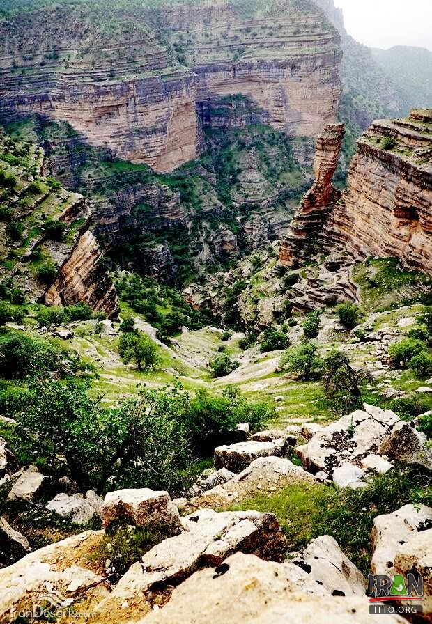 Tangeh Shirz,Shirz Valley,Tangeye Shirz (Farzi),Shiraz Valley Geopark,تنگه شیرز,دره شیرز,sheerz,shirez,shiriz,lorestan,استان لرستان