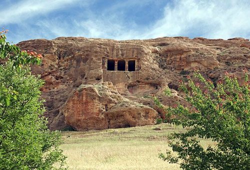 The rock tomb of Fakhrigah in Mahabad