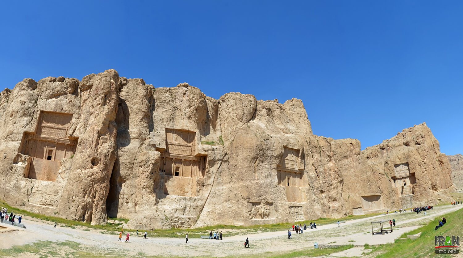 Tomb of Darius the Great,Naqsh Rustam,Naghsh-e-Rostam ancient necropolis,محوطه تاریخی نقش رستم,مرودشت,marvdasht,fars province,استان فارس,naqsherostam,naqsh rostam,naghsh rostam,کعبه زرتشت,Alexander the Great,اسکندر مقدونی,هخامنشیان,مقبره داریوش,قبر داریوش,Achaemenid Tomb,Xerxes I,Xerxes,Cube of Zoroaster