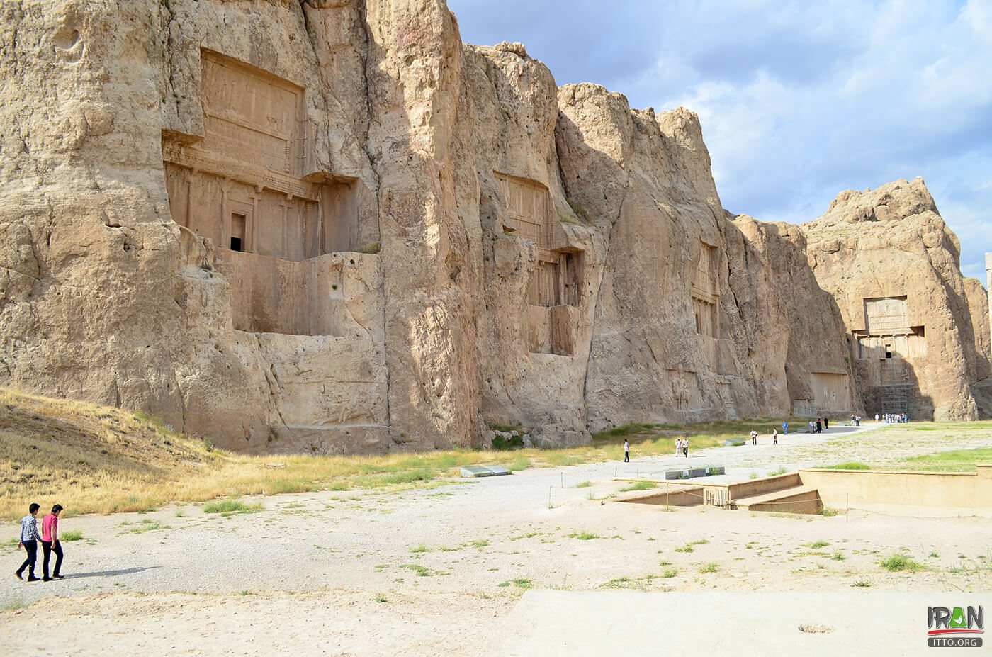 Tomb of Darius the Great,Naqsh Rustam,Naghsh-e-Rostam ancient necropolis,محوطه تاریخی نقش رستم,مرودشت,marvdasht,fars province,استان فارس,naqsherostam,naqsh rostam,naghsh rostam,کعبه زرتشت,Alexander the Great,اسکندر مقدونی,هخامنشیان,مقبره داریوش,قبر داریوش,Achaemenid Tomb,Xerxes I,Xerxes,Cube of Zoroaster