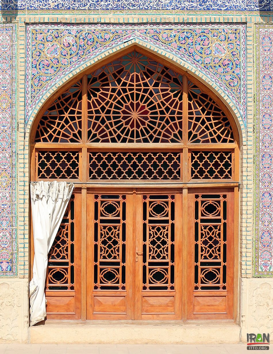Nasir-Ol Molk Mosque,Pink Mosque,Masjed-e Nasir ol-Molk,Rainbow Mosque,Nasirol Molk Mosque,shiraz mosque,shiraz old mosque,مسجد نصیرملک شیراز,مسجد صورتی,fars province,استان فارس,masjid nasirolmold,مسجد رنگین کمان,masjed soorati,masjed sorati,masjed ranginkaman,masjid rangin kaman,ranginkaman mosque,sorati mosque,دوره قاجار