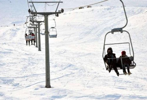 Nesar Ski Resort in Bijar