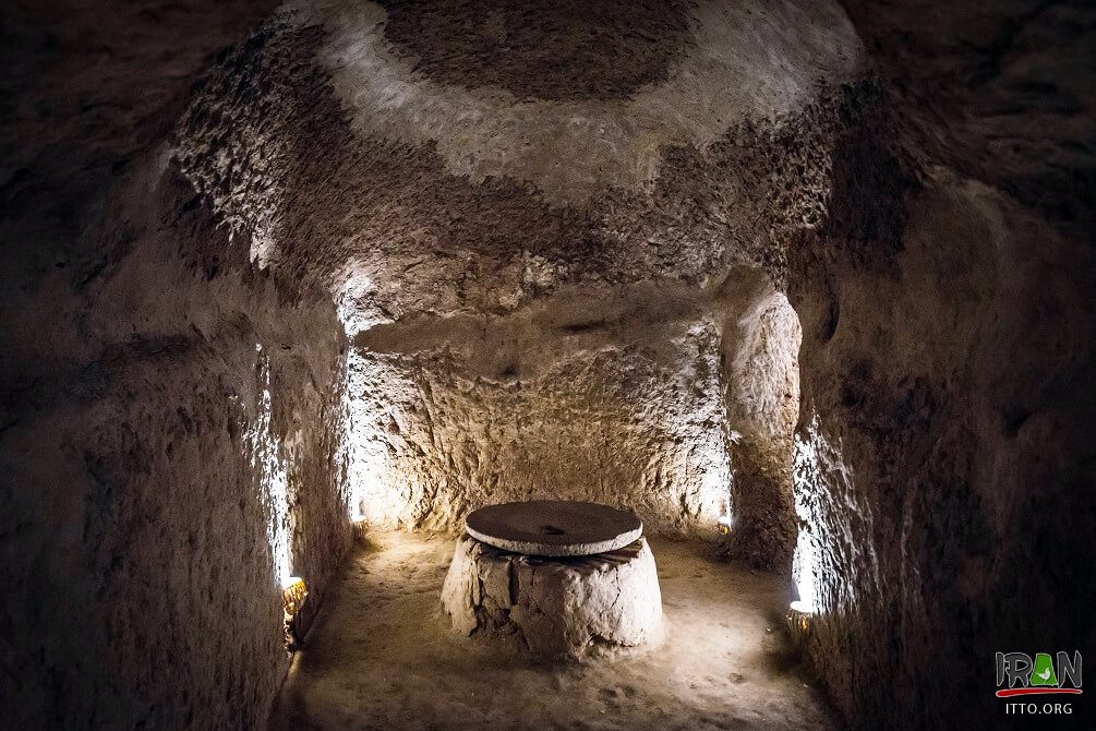 The city of Ouyi,Oeei Underground city,Underground City of Noush-abaad,Ouee,شهرزیرزمینی نوشاباد,شهر زیرزمینی نوش آباد,شهر زیرزمینی اویی,اوئی,noushabad city,nooshabad underground city,Ouyi,آران و بیدگل,استان اصفهان,isfahan province,esfahan province