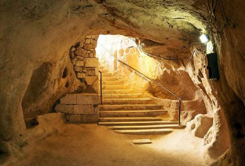 Noushabad Underground City (Oeei) in Aran va Bidgol