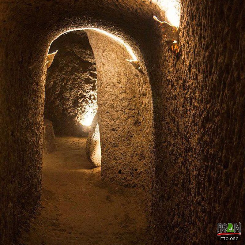 The city of Ouyi,Oeei Underground city,Underground City of Noush-abaad,Ouee,شهرزیرزمینی نوشاباد,شهر زیرزمینی نوش آباد,شهر زیرزمینی اویی,اوئی,noushabad city,nooshabad underground city,Ouyi,آران و بیدگل,استان اصفهان,isfahan province,esfahan province