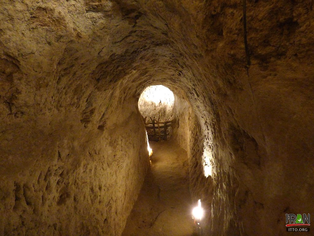 The city of Ouyi,Oeei Underground city,Underground City of Noush-abaad,Ouee,شهرزیرزمینی نوشاباد,شهر زیرزمینی نوش آباد,شهر زیرزمینی اویی,اوئی,noushabad city,nooshabad underground city,Ouyi,آران و بیدگل,استان اصفهان,isfahan province,esfahan province