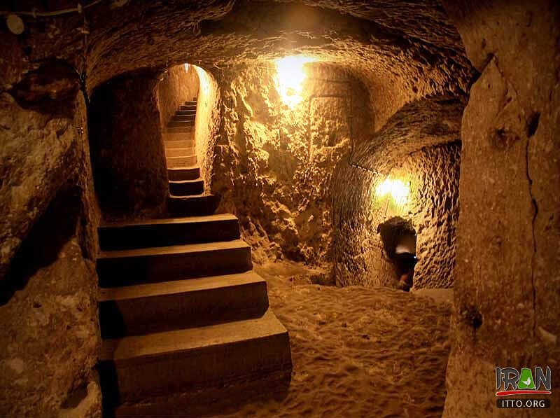 The city of Ouyi,Oeei Underground city,Underground City of Noush-abaad,Ouee,شهرزیرزمینی نوشاباد,شهر زیرزمینی نوش آباد,شهر زیرزمینی اویی,اوئی,noushabad city,nooshabad underground city,Ouyi,آران و بیدگل,استان اصفهان,isfahan province,esfahan province
