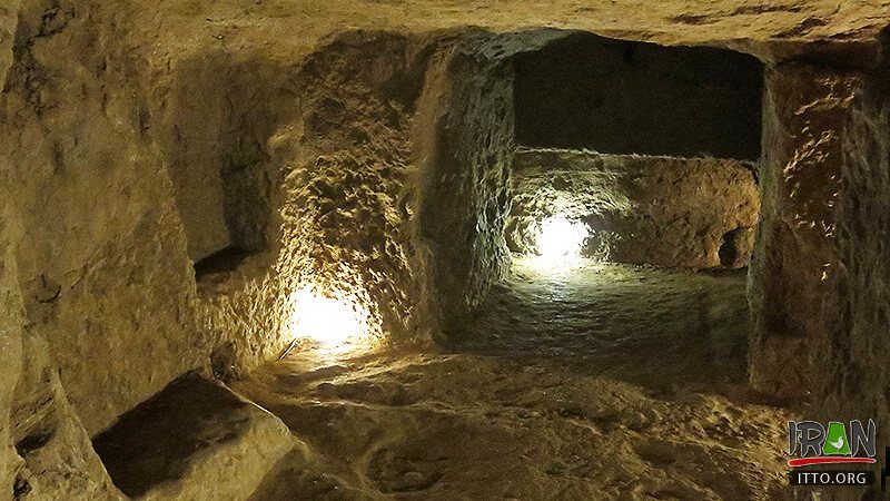 The city of Ouyi,Oeei Underground city,Underground City of Noush-abaad,Ouee,شهرزیرزمینی نوشاباد,شهر زیرزمینی نوش آباد,شهر زیرزمینی اویی,اوئی,noushabad city,nooshabad underground city,Ouyi,آران و بیدگل,استان اصفهان,isfahan province,esfahan province