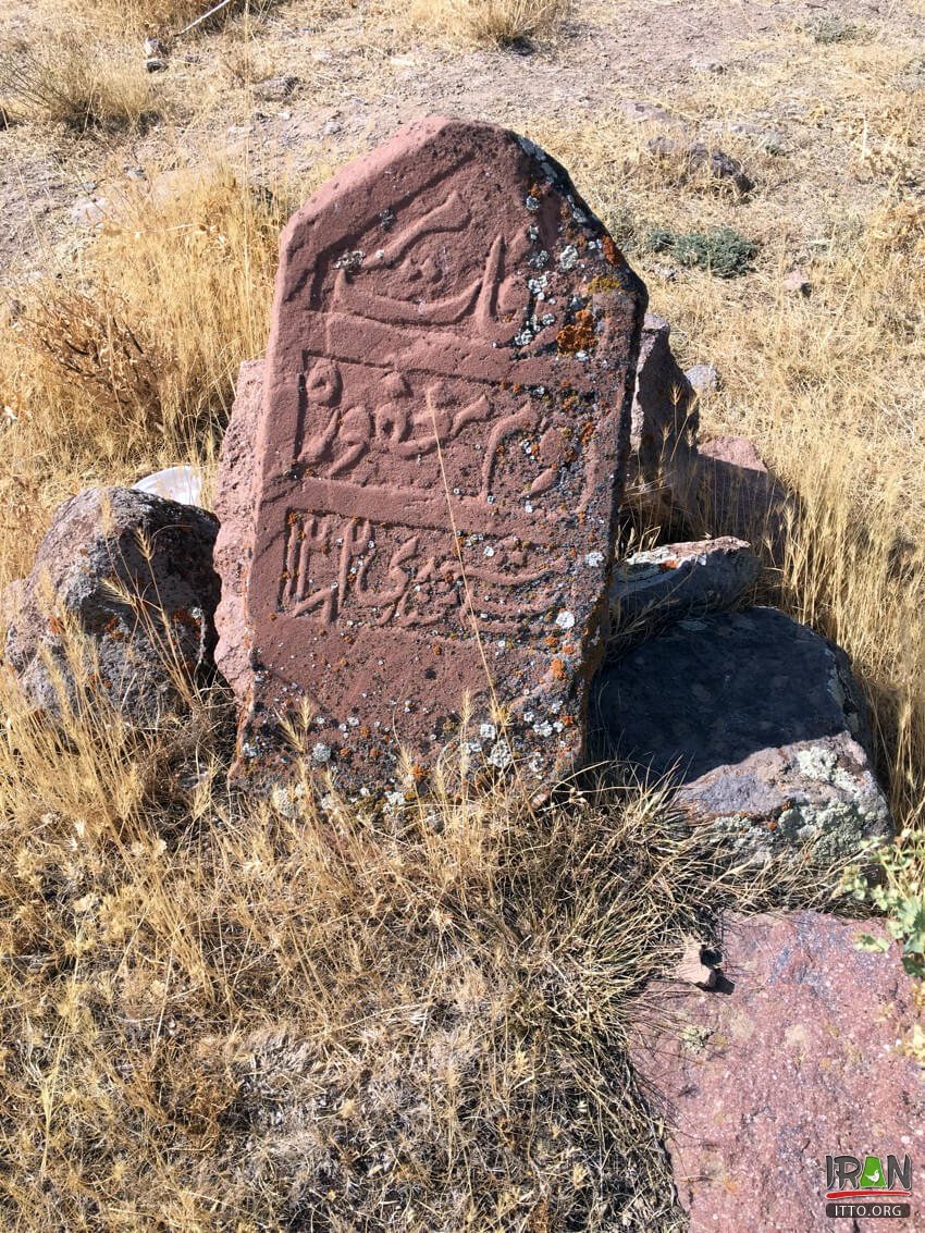 Panbeh Shalvar Graveyard,panbeshalvar,pineshalvar,pineh shalvar,panbeshalvar,پینه شلوار,پنبه شلوار,آذربایجان شرقی,قبرستان تبریز,گورستان تبریز,tabriz cemetery