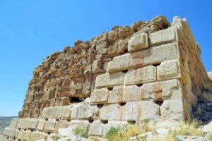 Tall-e Takht near Pasargadae