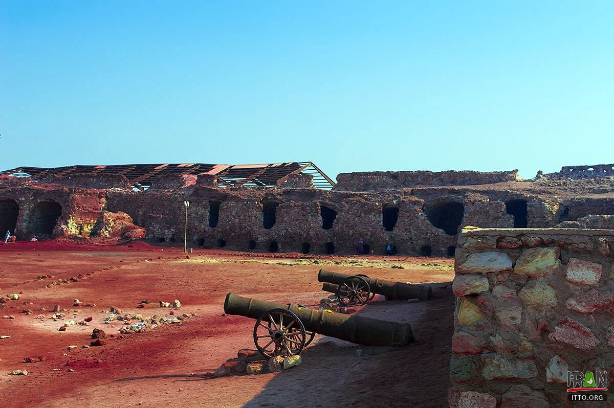 The Fort of Our Lady of the Conception,Ghale-ye Porteghaliha,The Portuguese Castle on Hormuz Island,Hormoz Portuguese Fort,portugies castel,پرتغال,هرمزگان,تنگه هرمز,جزیره هرمز,خلیج فارس,قلعه پرتقالیها,قلعه پرتغالیها,persian gulf,Portuguese Castle,Portuguese Fort,hormuz fort,hormoz fort