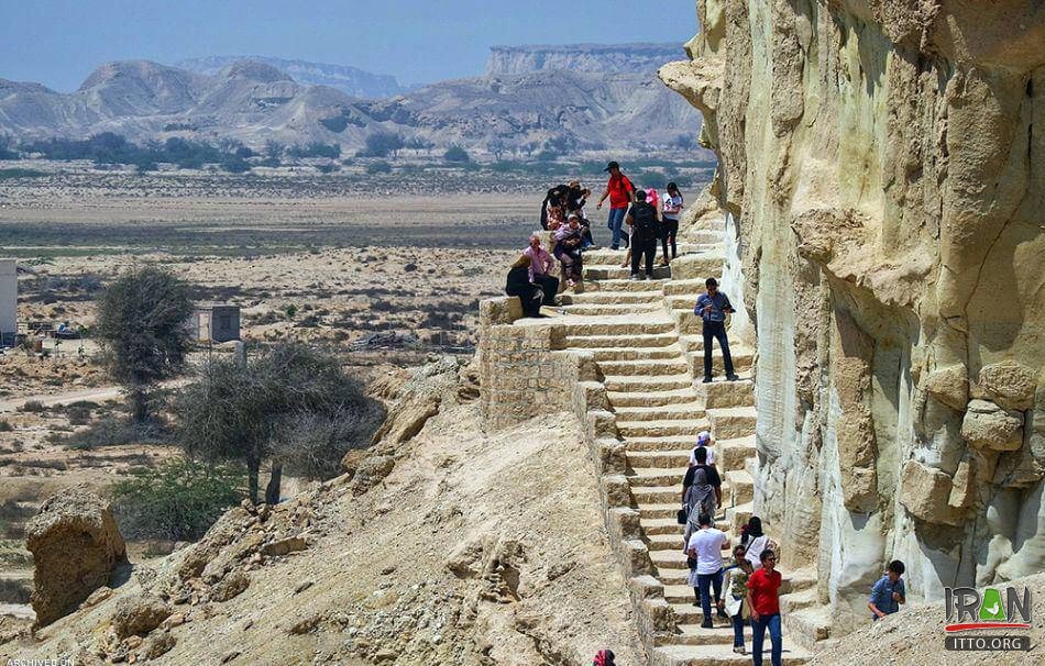 Khorbas Village,Kharbes Cave,Kharbaz Cave,غار خوربس,غار خربس,khoorbas cave,khorbas village,khurbas village,khorbas caves,khourbas cave,kharbas,kharbes
