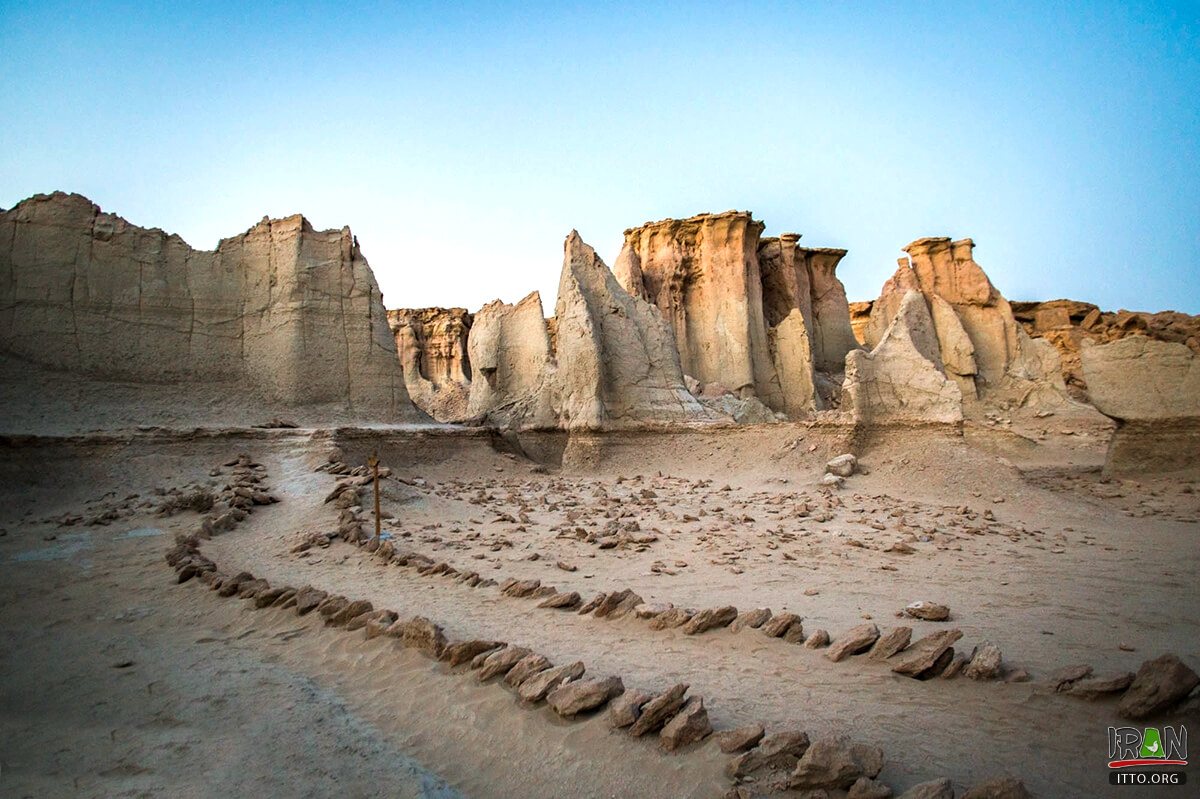 Gheshm Stars Valley,Darre-ye Setaregan,Qeshm Stars Valley,Borka Khalaf Valley,دره ستاره,دره ستارگان قشم,دره جنی,dareh setaregan,darreye setaregan,جزیره قشم,qeshm island,gheshm island,دره ستاره ها,stars valley,valley stars gheshm,persian gulf,خلیج فارس